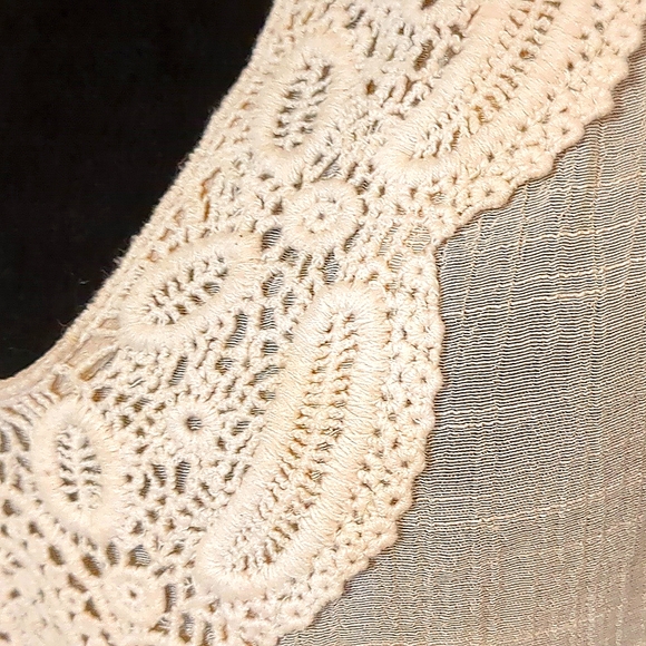 CROCHET FLOWY TOP - Picture 3 of 9